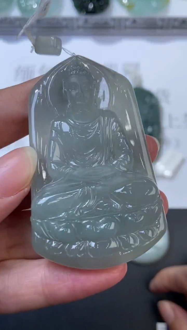 未镶嵌挂件翡翠379302     多人