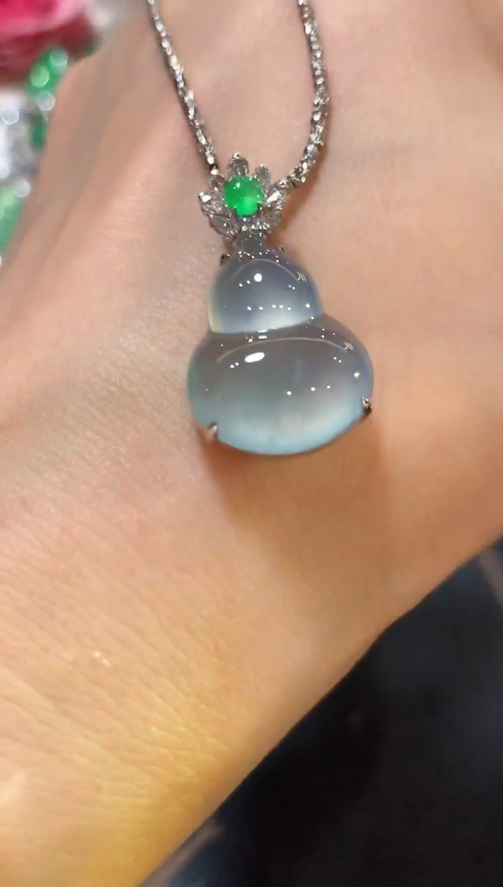 吊坠(不含链)18K金镶嵌翡翠z129   