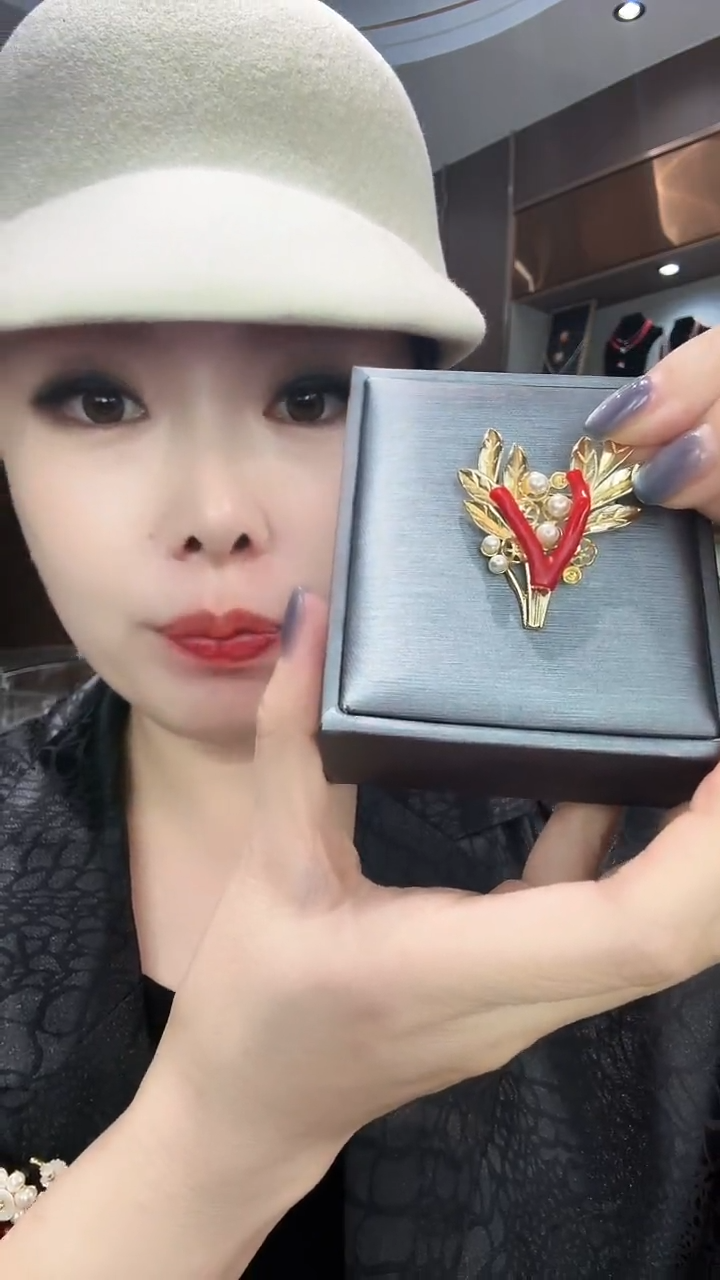 简单时尚百搭 胸针