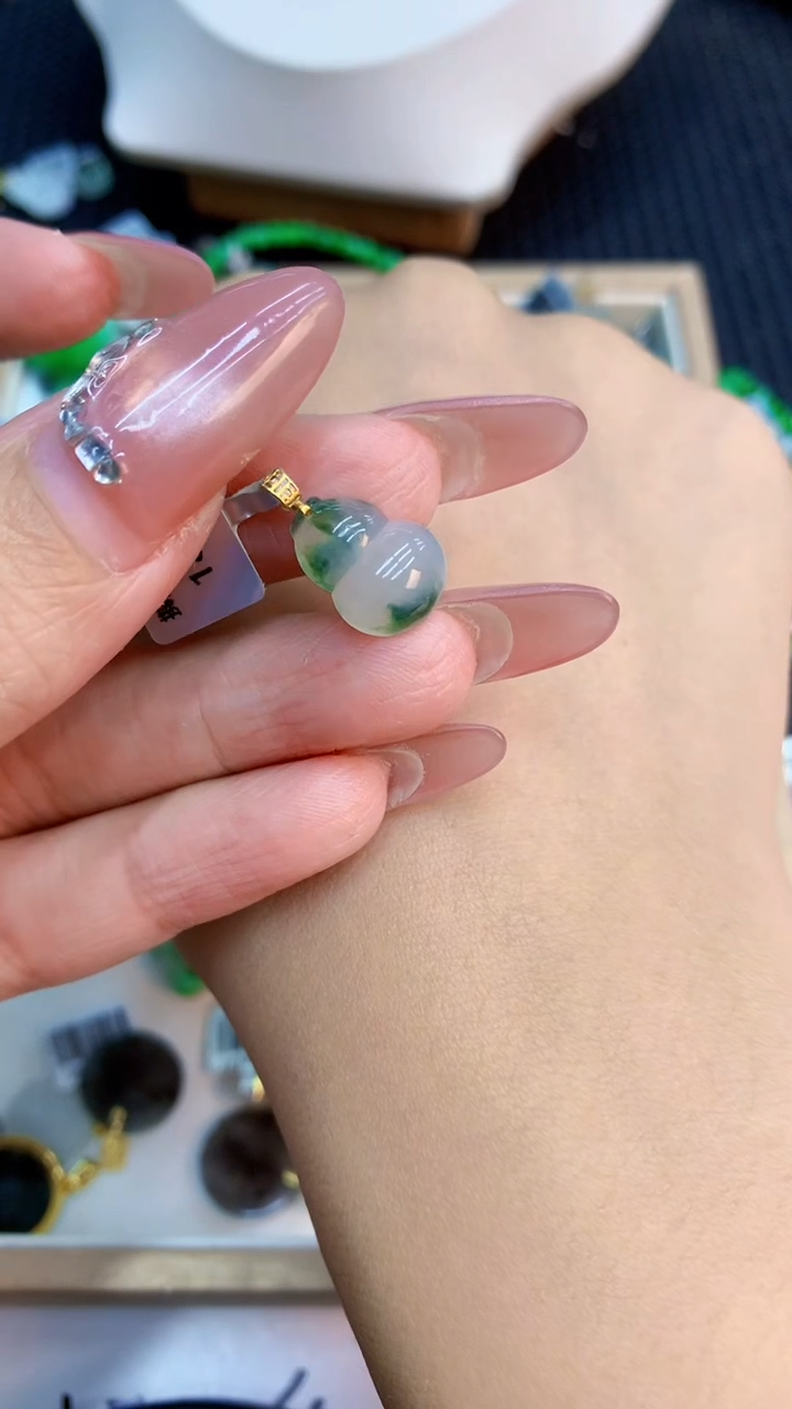 翡翠18K金镶嵌吊坠(不含链)1
