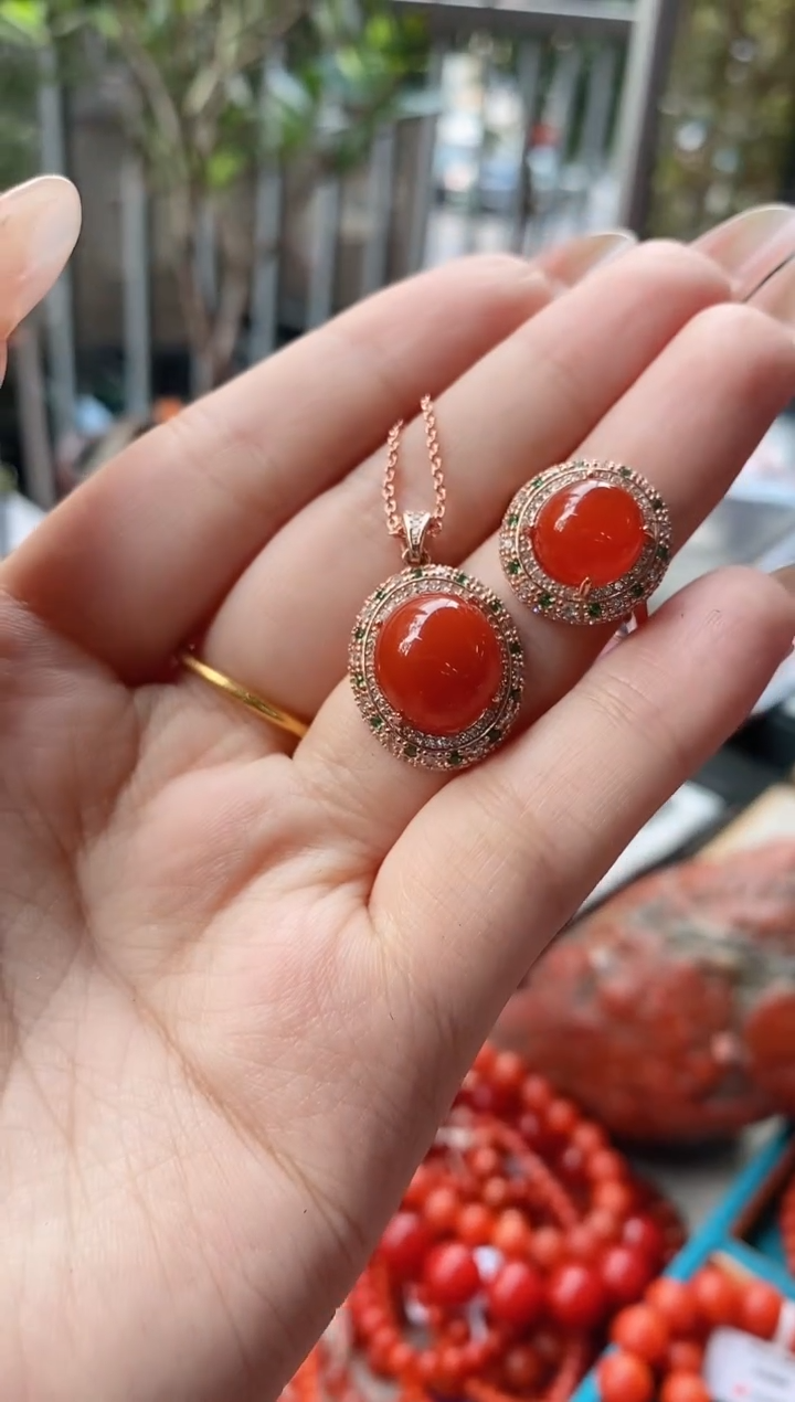 吊坠(赠链)未镶嵌南红玛瑙保山河湾冰红南红吊坠戒指套装