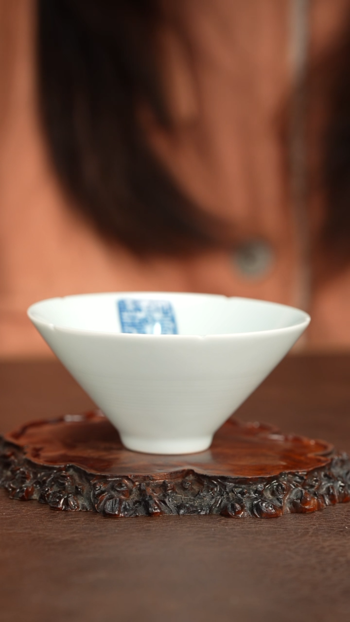 【闪购商品】景德镇九段斗笠杯