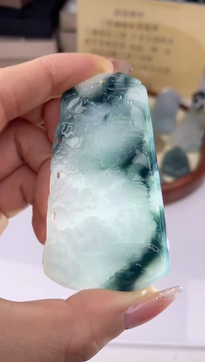 【闪购商品】翡翠吊坠(赠链)未镶嵌29483/静静聊翠