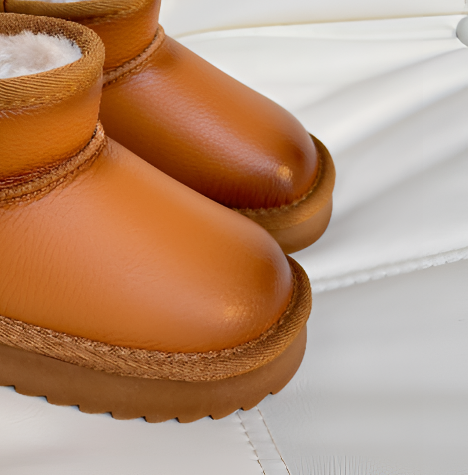 冬季新款雪地靴女童套筒男女通用加厚真皮童鞋