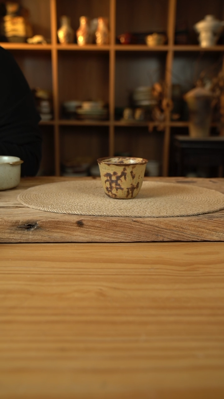 虎皮系列的手捏牛奶杯1个