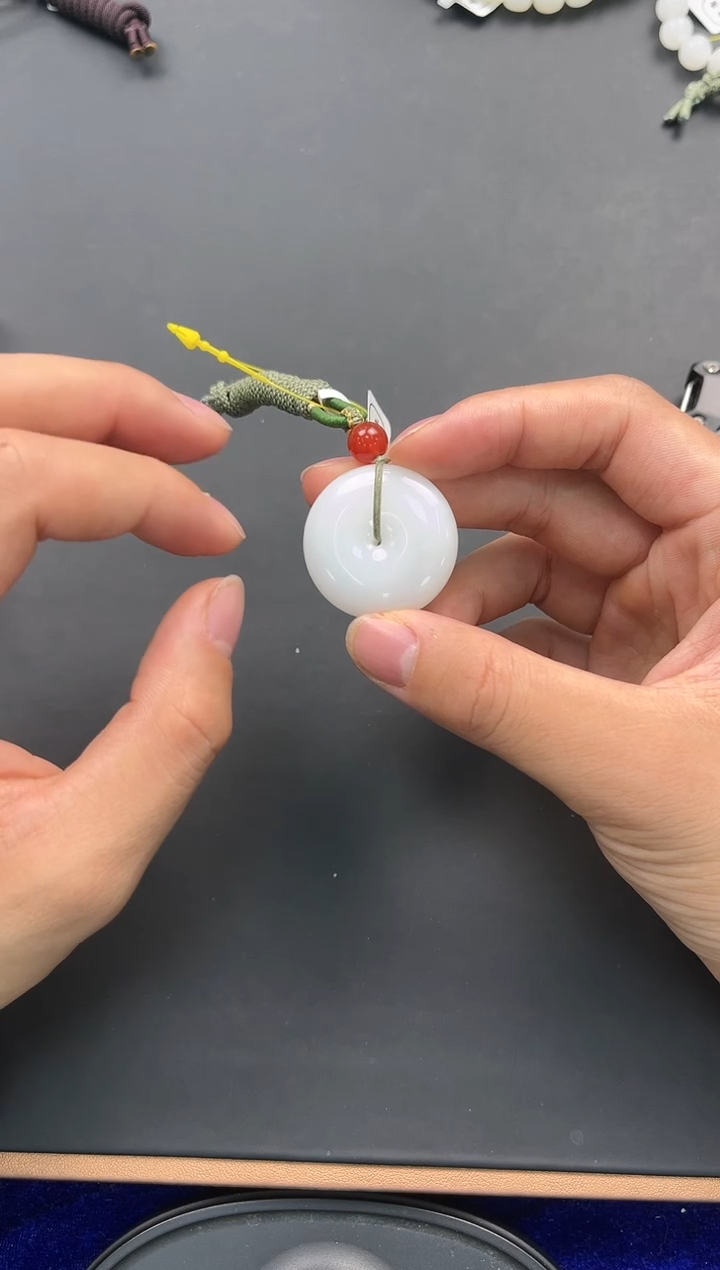 未镶嵌手串和田玉自*人且末天泰白玉平安扣微色差