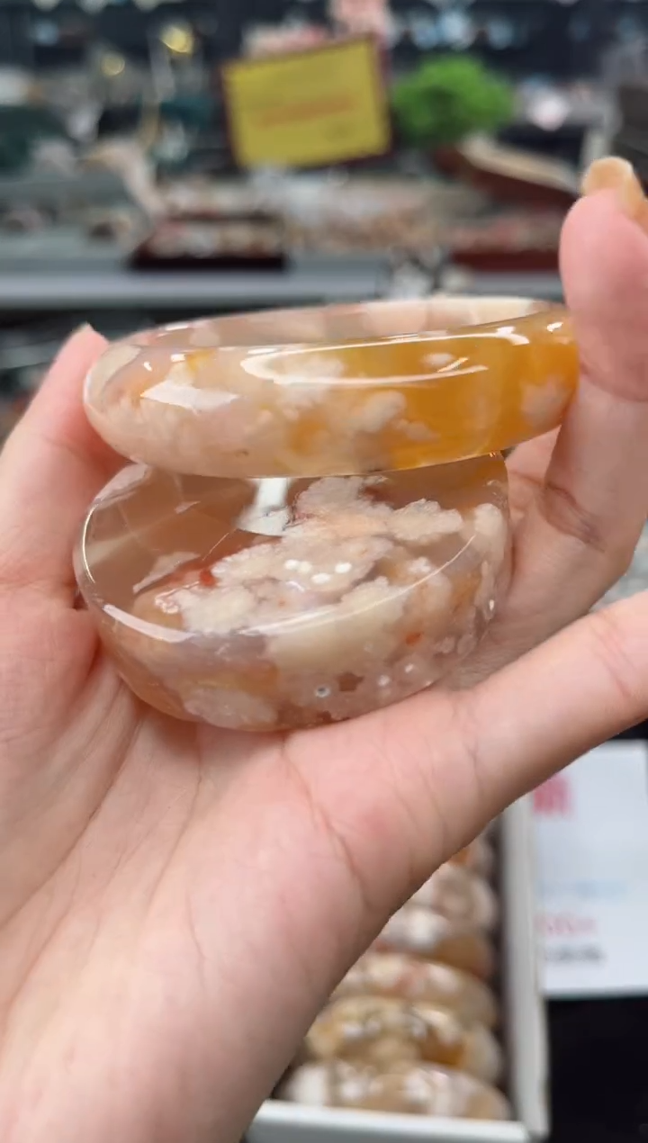 【闪购商品】石英质玉手镯未镶嵌59圈口（赠品镯心）3547528