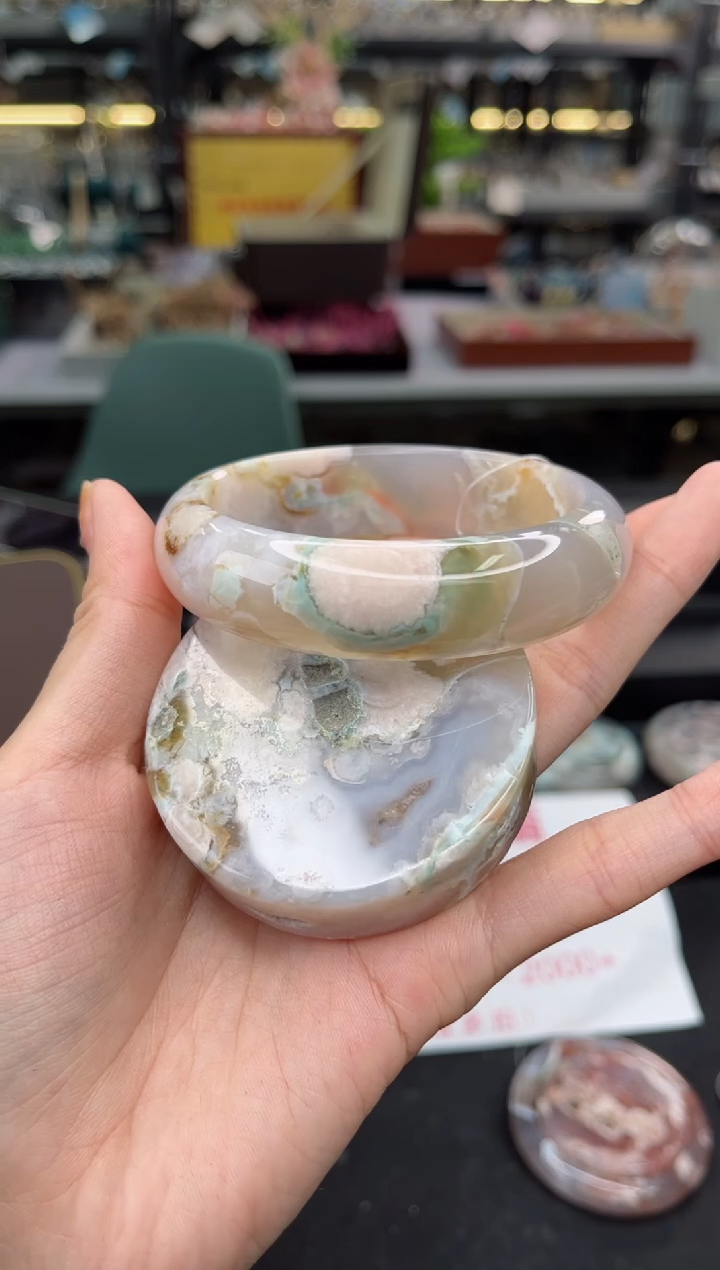 【闪购商品】石英质玉手镯未镶嵌61圈口（赠品镯心）6572518