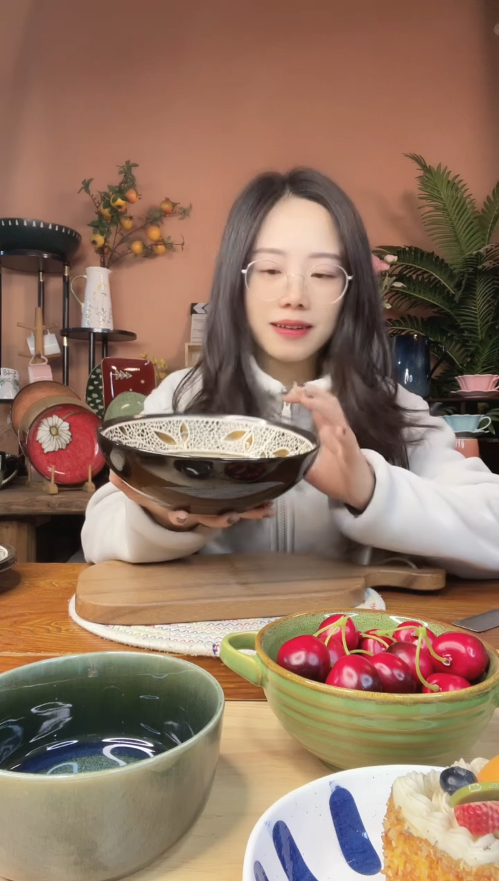 陶瓷8英寸浮雕树叶碗 微瑕疵