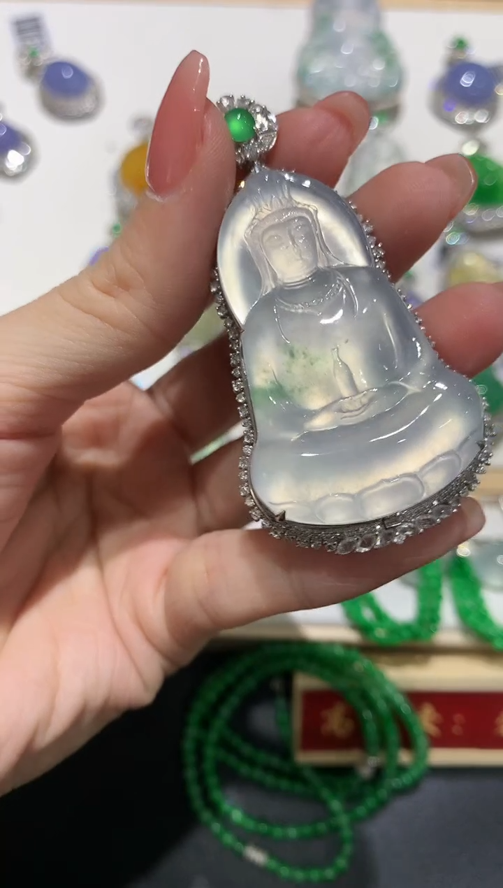 【闪购商品】翡翠吊坠(不含链)18K金镶嵌团购2