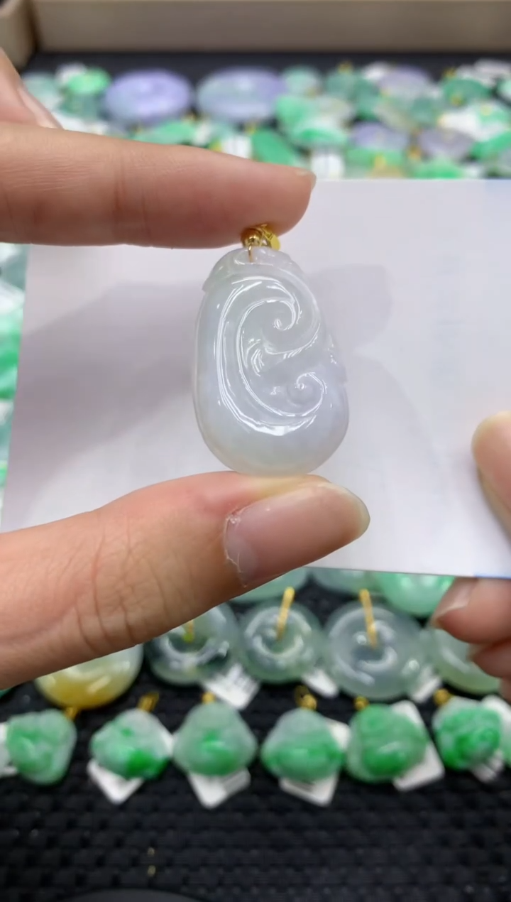 颈饰未镶嵌翡翠天然缅甸翡翠A货
