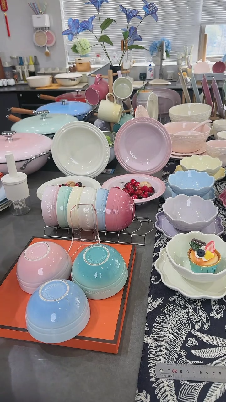 【闪购商品】瓷四色米饭碗