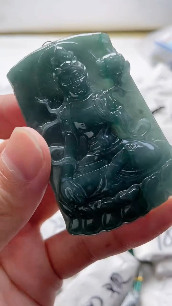 【闪购商品】翡翠颈饰未镶嵌8888888888888