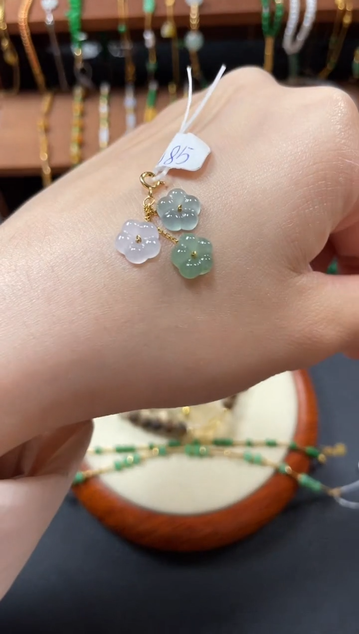 【闪购商品】翡翠吊坠(不含链)18K金镶嵌一个  JK630