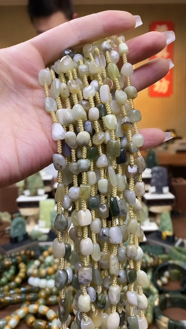 【闪购商品】和田玉链子未镶嵌多样性随机发一
