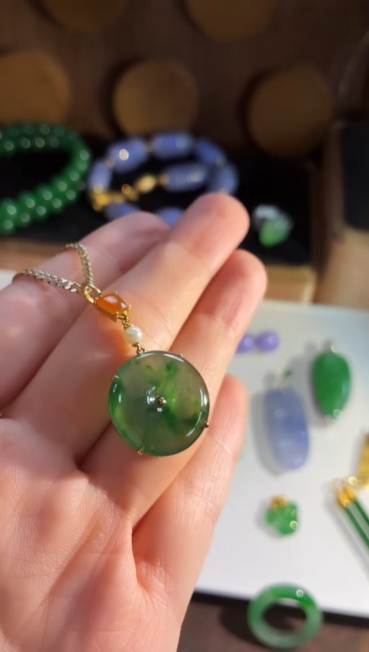 吊坠(不含链)18K金镶嵌翡翠吊坠