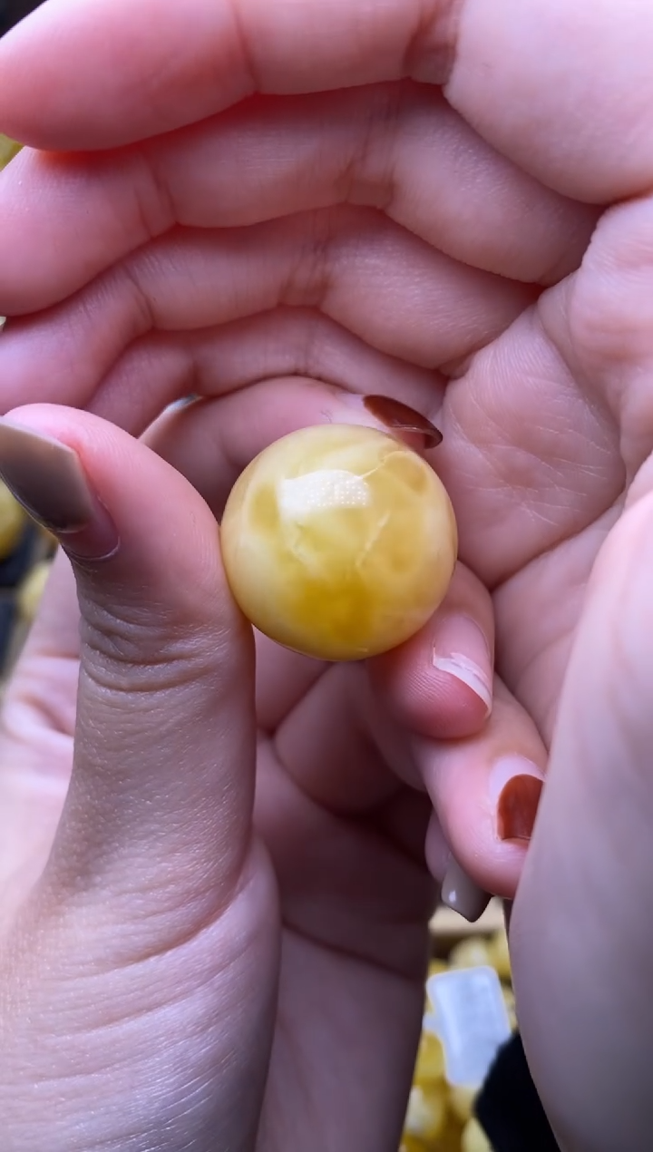 【闪购商品】琥珀裸石未镶嵌大小姐珠宝89