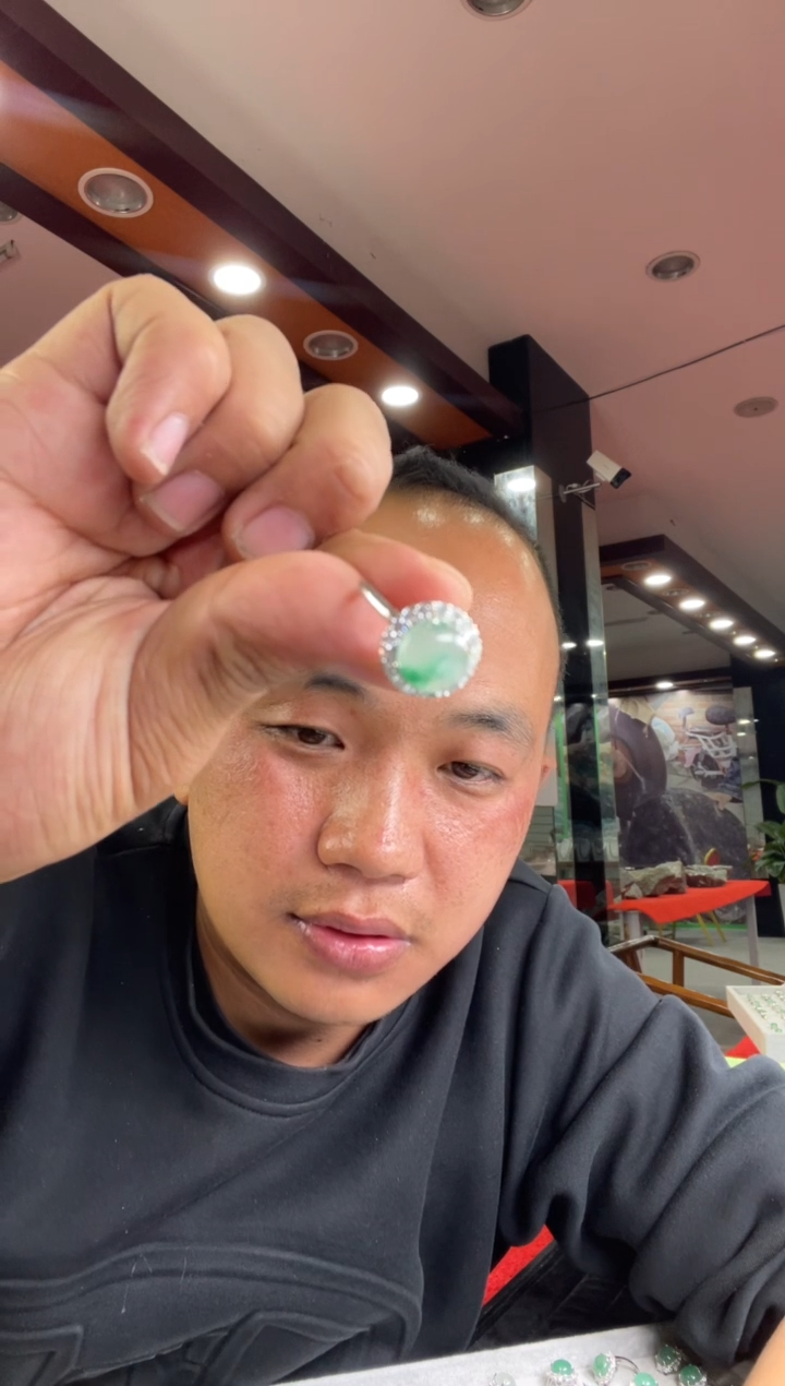 【闪购商品】石英质玉戒指未镶嵌戒指