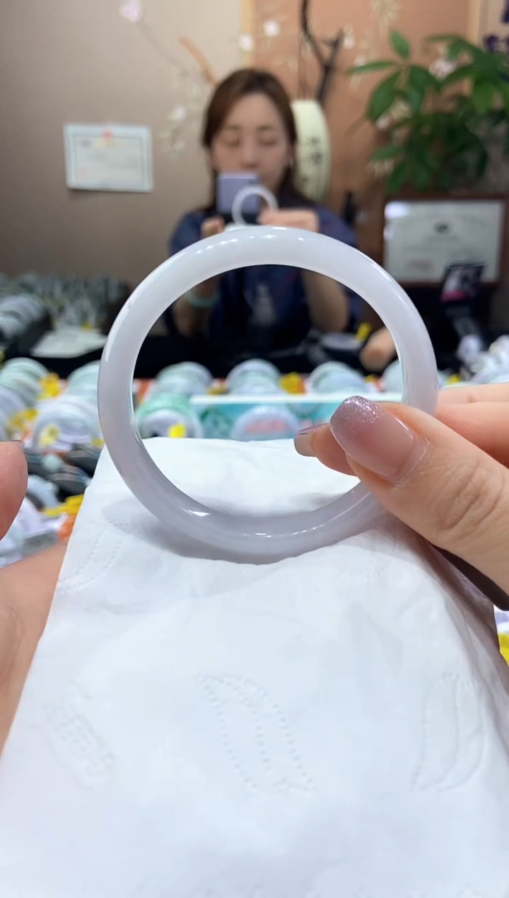 翡翠手镯未镶嵌5455圈口
