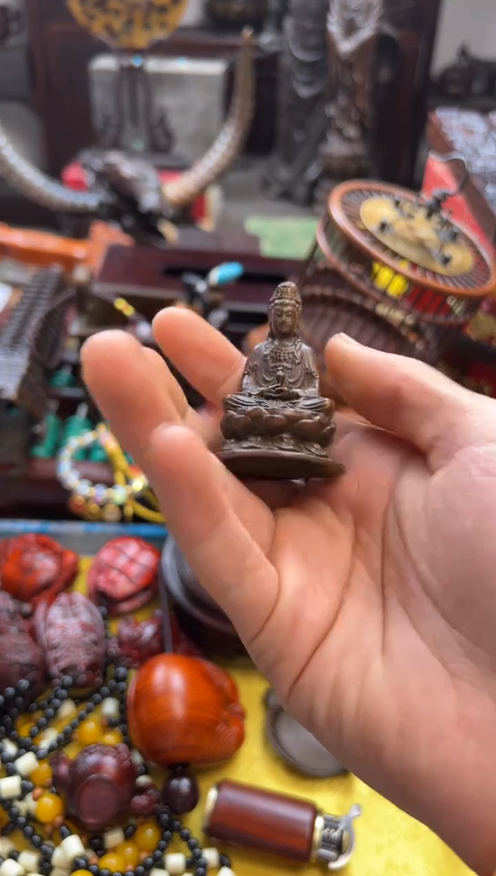 ———————瓷——————5观音