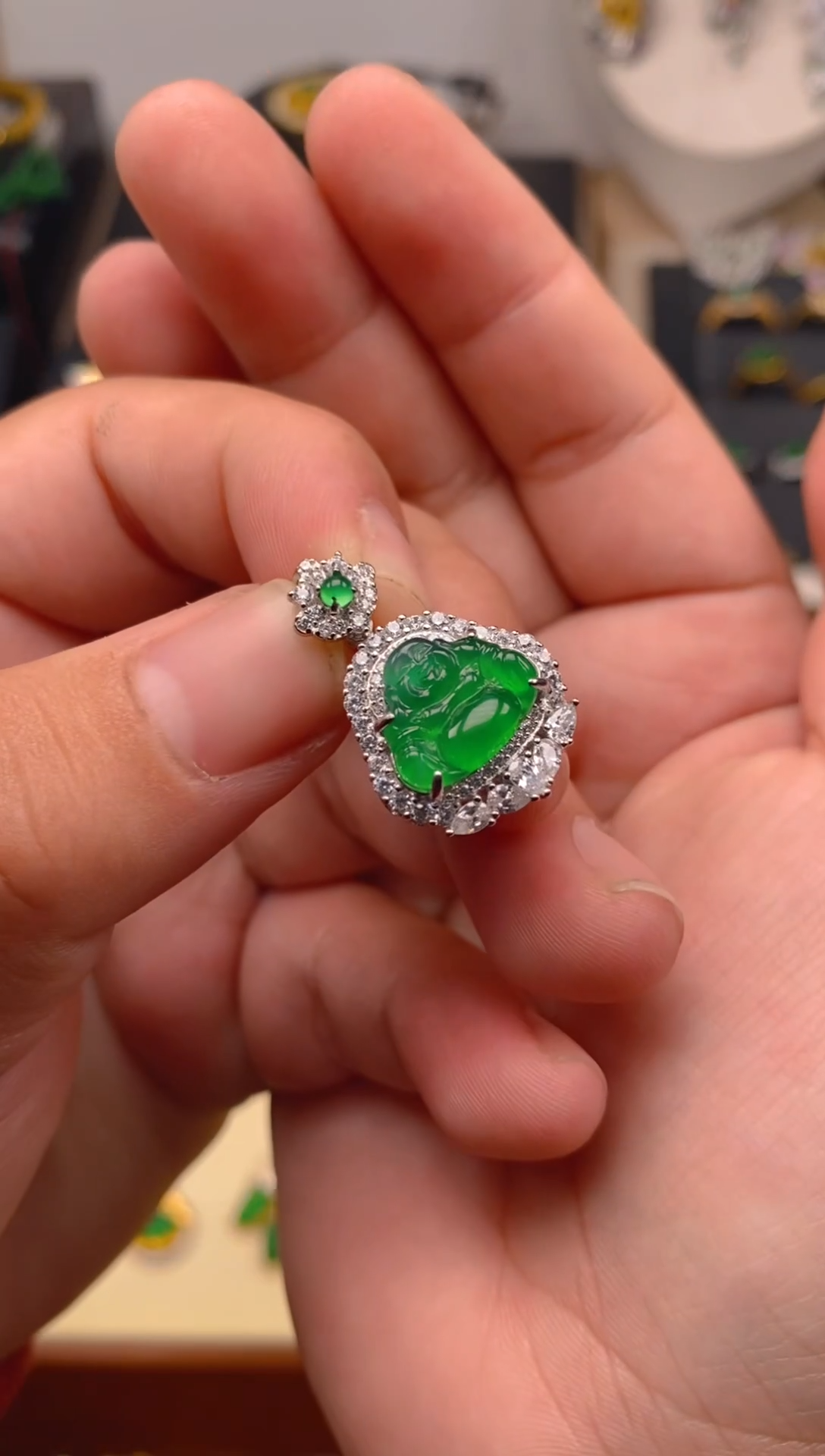 【闪购商品】翡翠吊坠(不含链)未镶嵌佛公