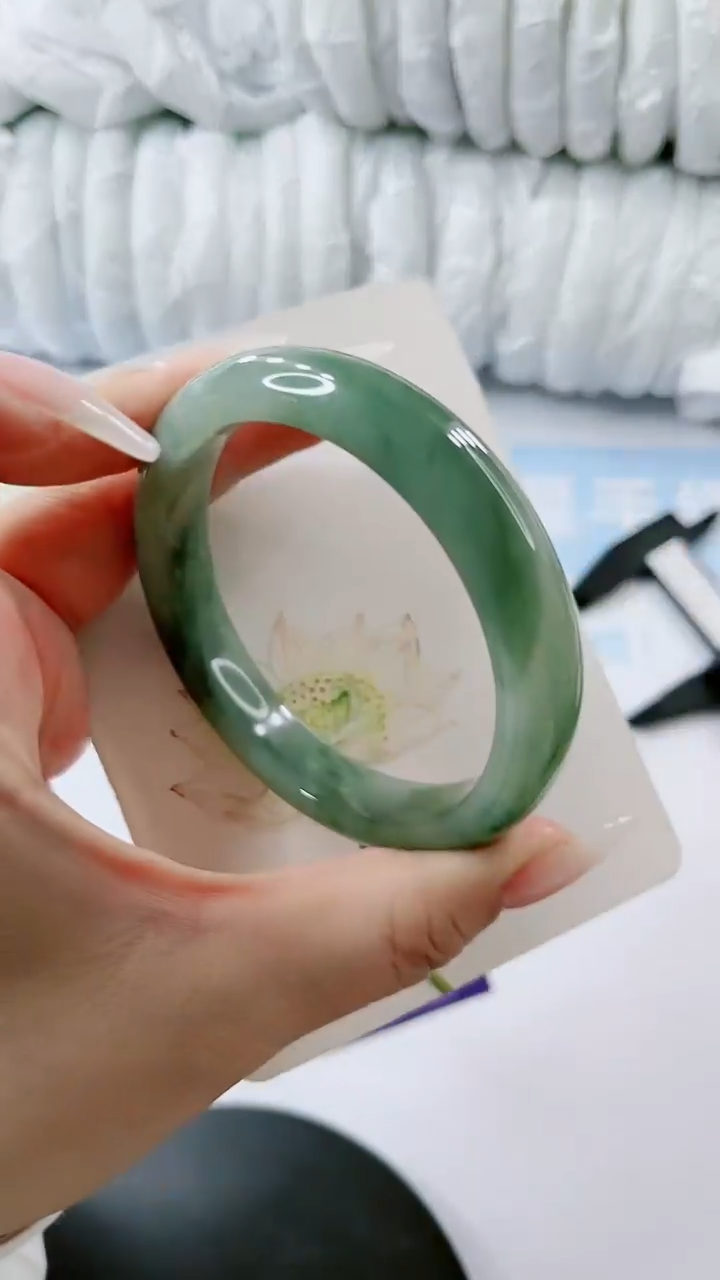 【闪购商品】石英质玉手镯未镶嵌多样性发货V605