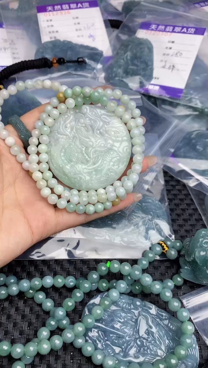 【闪购商品】翡翠颈饰未镶嵌1411111111