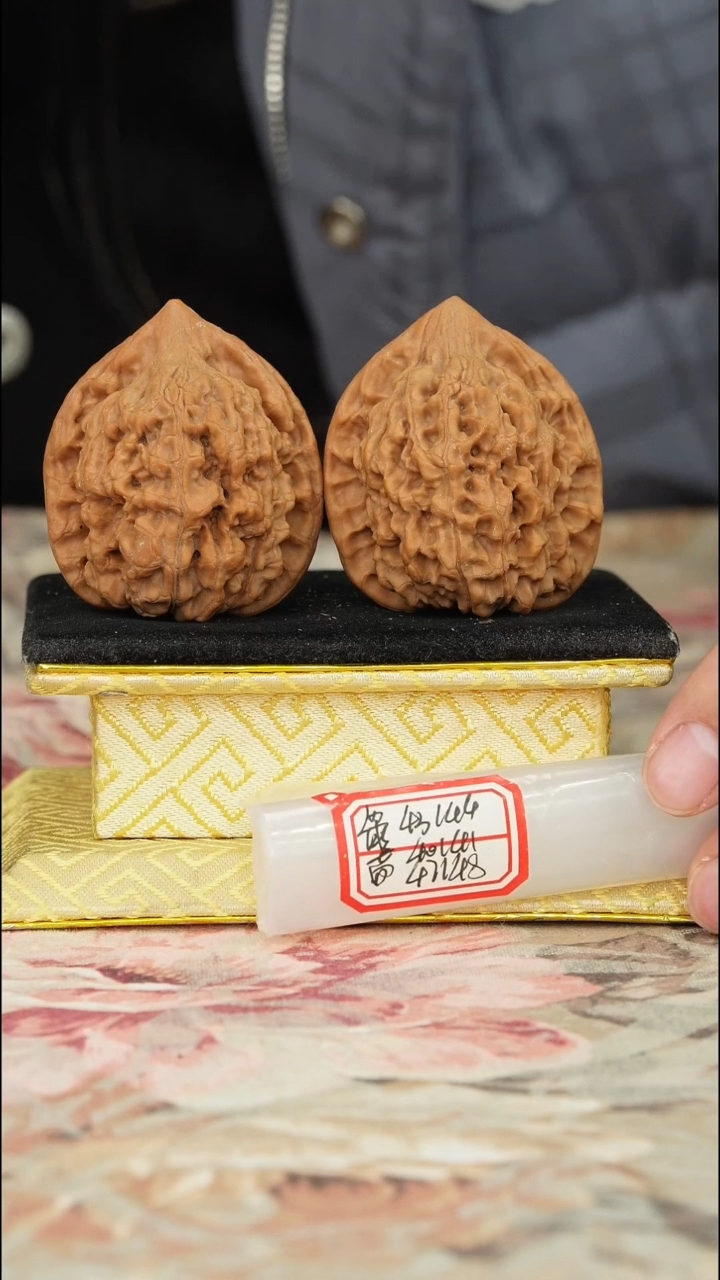 【闪购商品】文玩核桃把件官帽