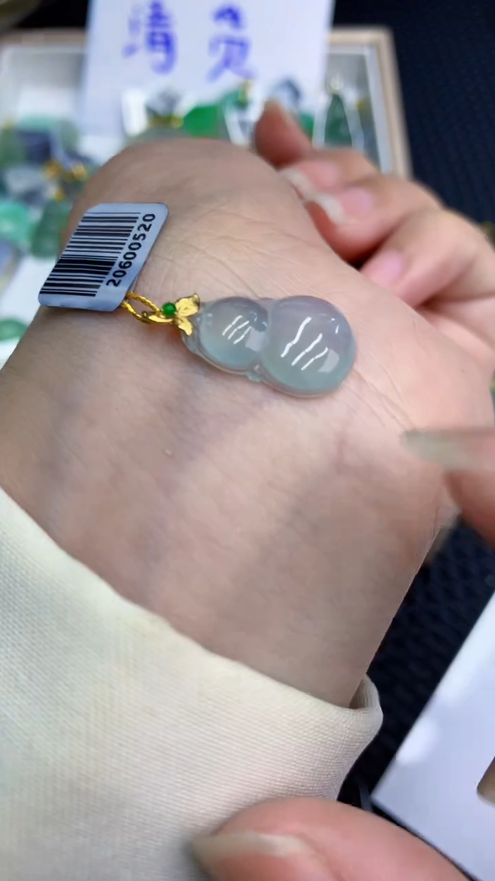 【闪购商品】翡翠颈饰18K金镶嵌            8