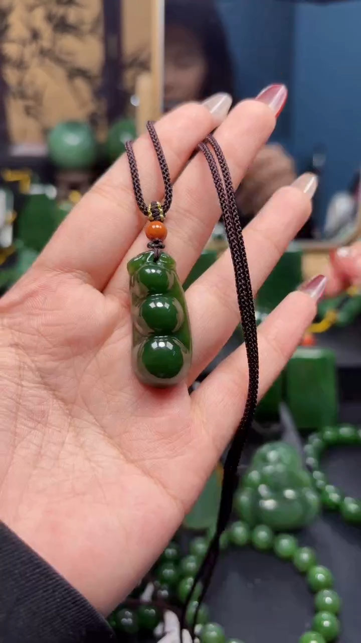 【闪购商品】和田玉（碧玉）吊坠(赠链)未镶嵌1