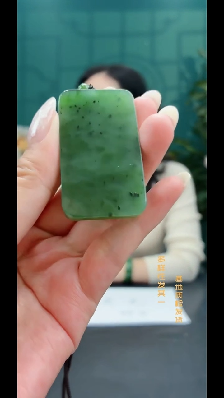 颈饰未镶嵌和田玉纯天然多样性发一