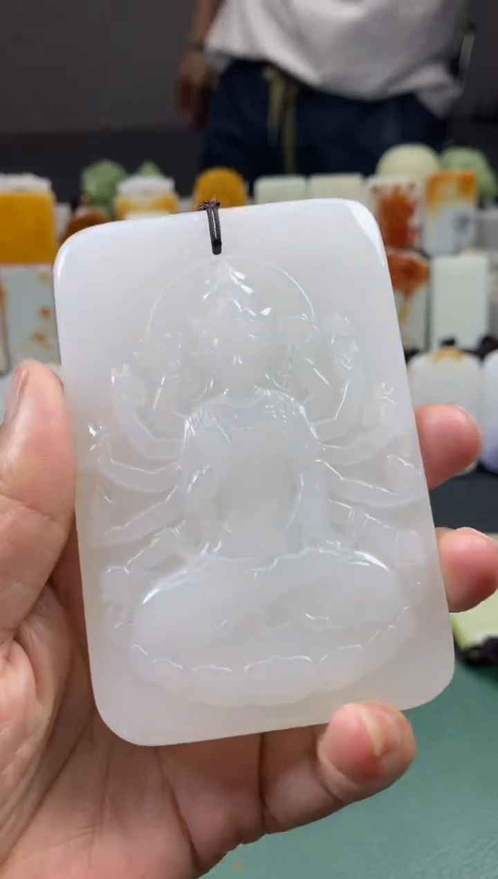 天然玉石未镶嵌颈饰