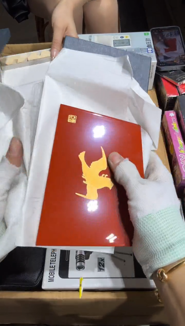 8新L**i 797   中古商品，瑕疵品，不保好坏。