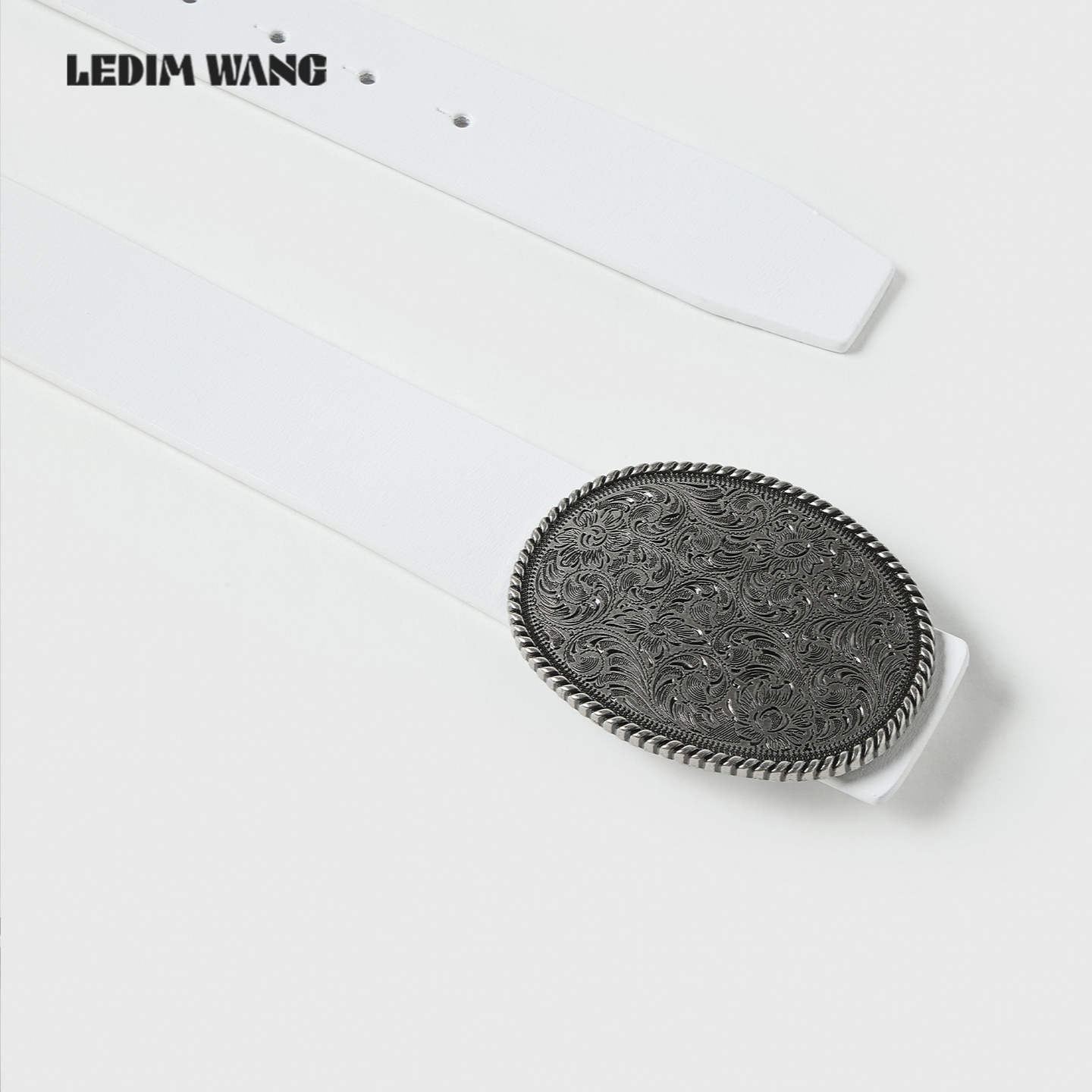 LEDIM WANG雕花雅痞纯白皮带百搭配饰