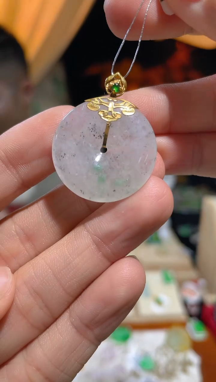 【闪购商品】翡翠颈饰18K金镶嵌假一赔三