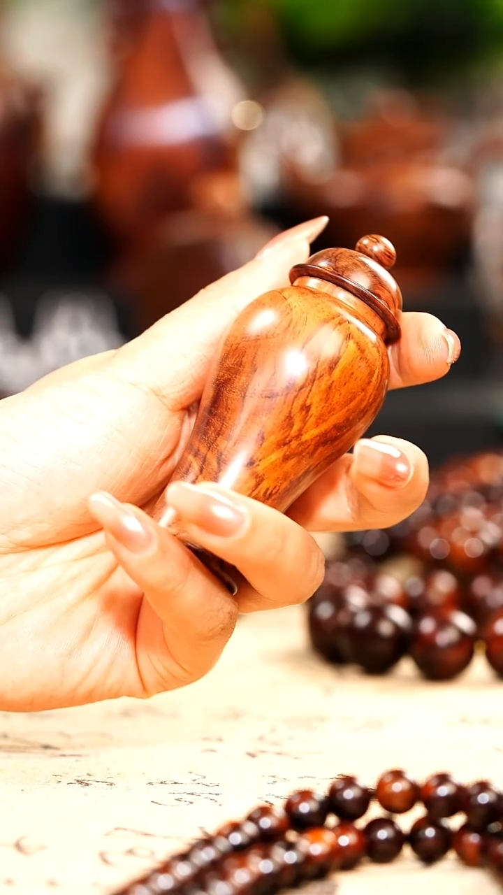 把件黄花梨/降香黄檀金**光海南黄花梨老料将军壶