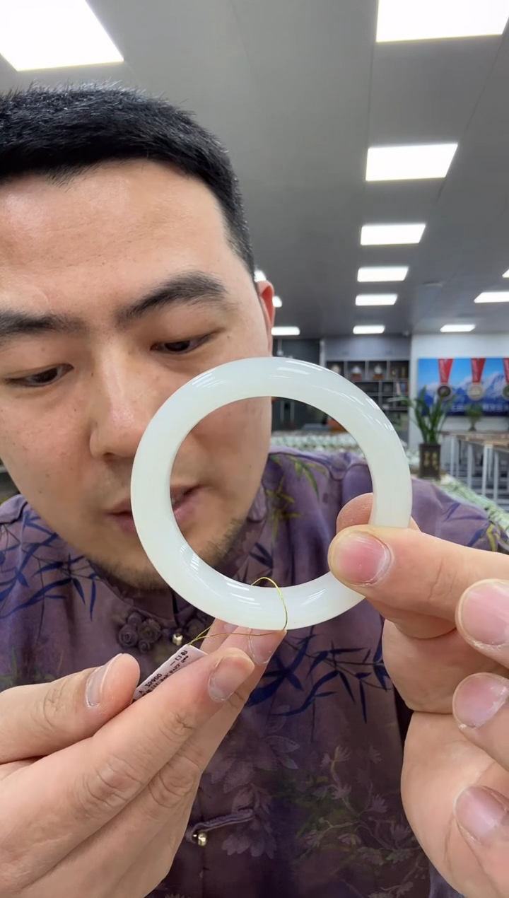 【闪购商品】和田玉手镯未镶嵌53-54  057