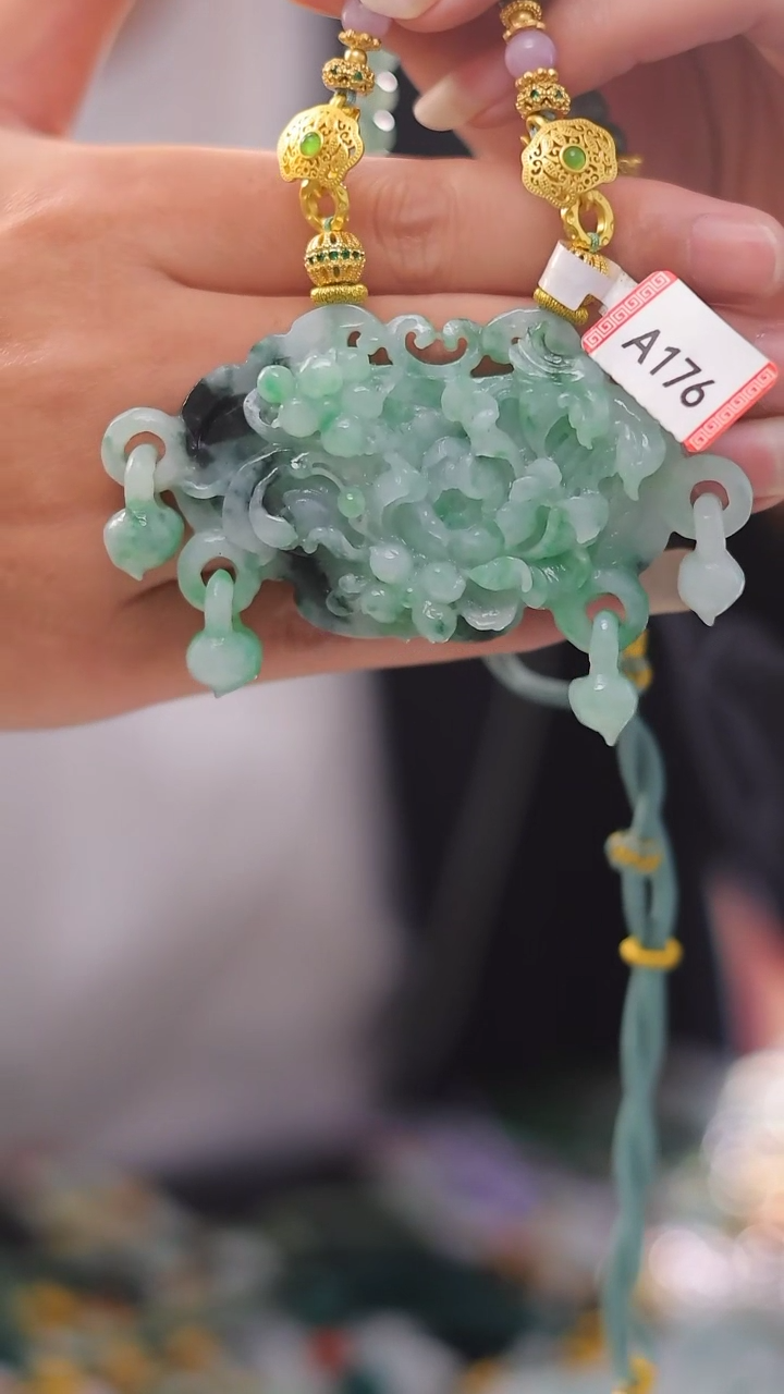 【闪购商品】翡翠耳饰未镶嵌24小时内发货质保A货