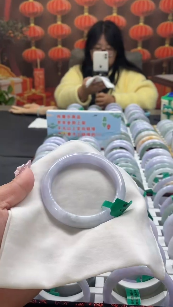 【闪购商品】翡翠手镯未镶嵌00003100