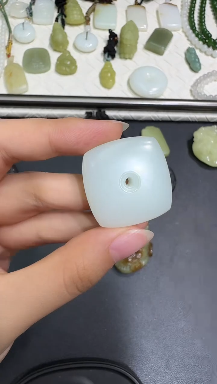 和田玉未镶嵌颈饰X0804-1396-476