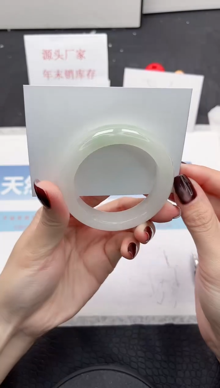 【闪购商品】石英质玉手镯未镶嵌173-50