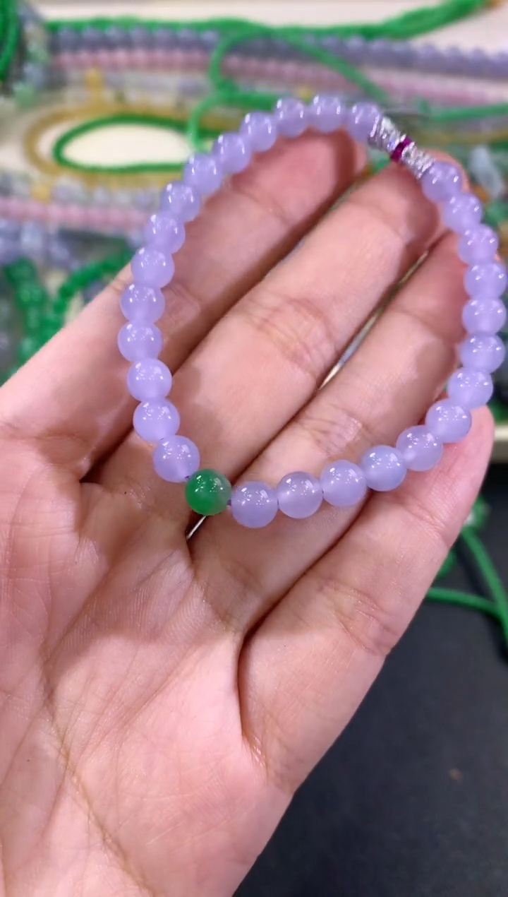 未镶嵌手串翡翠C87     紫色有色差  