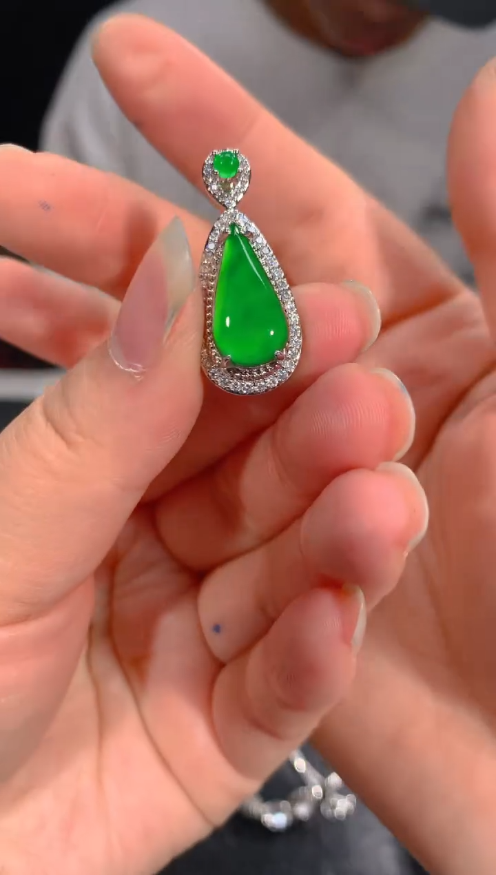 【闪购商品】定制翡翠未镶嵌45定制翡翠，多样性发货（发其一）