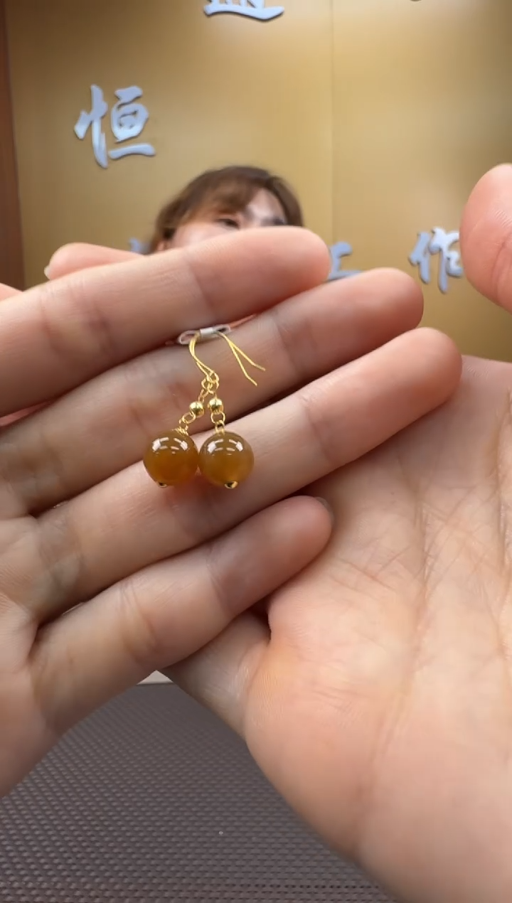 和田玉18K金镶嵌颈饰耳饰一对