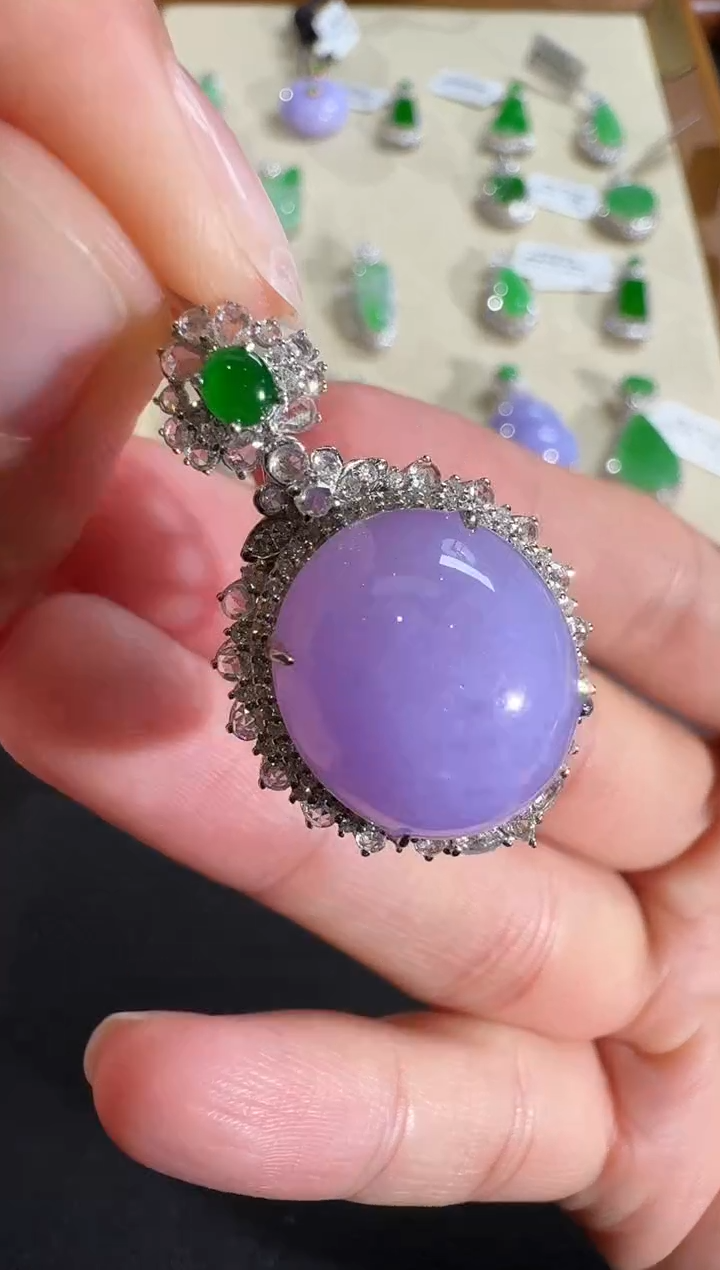 【闪购商品】翡翠吊坠(不含链)18K金镶嵌【源头工厂】钻石镶嵌