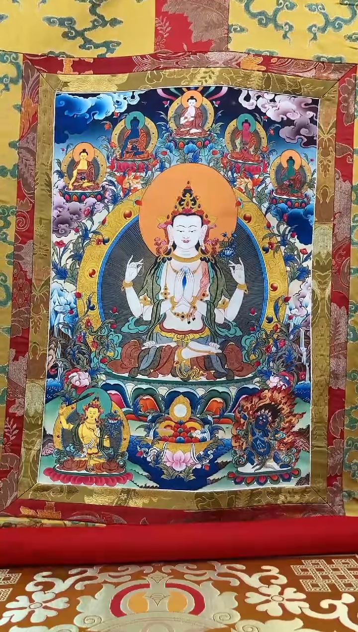 卷轴画1.3金色龙布 四臂