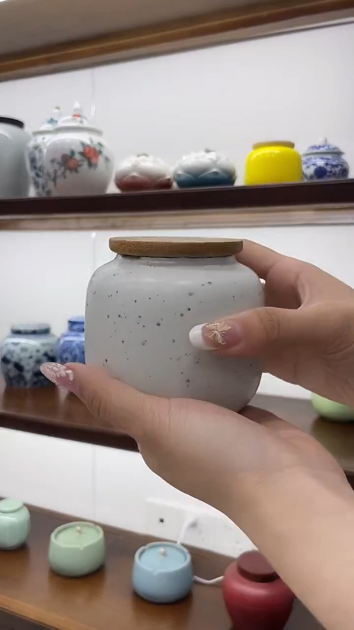 100g茶叶罐100g茶叶罐