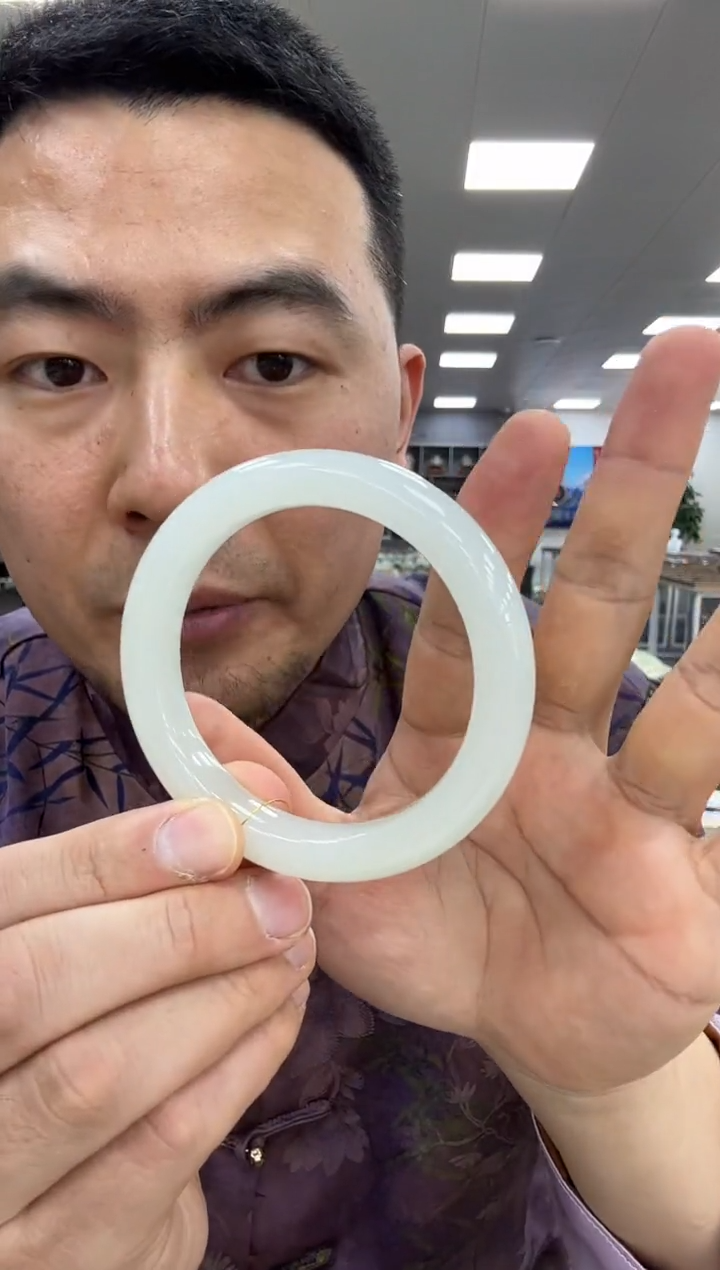 【闪购商品】和田玉手镯未镶嵌58  085