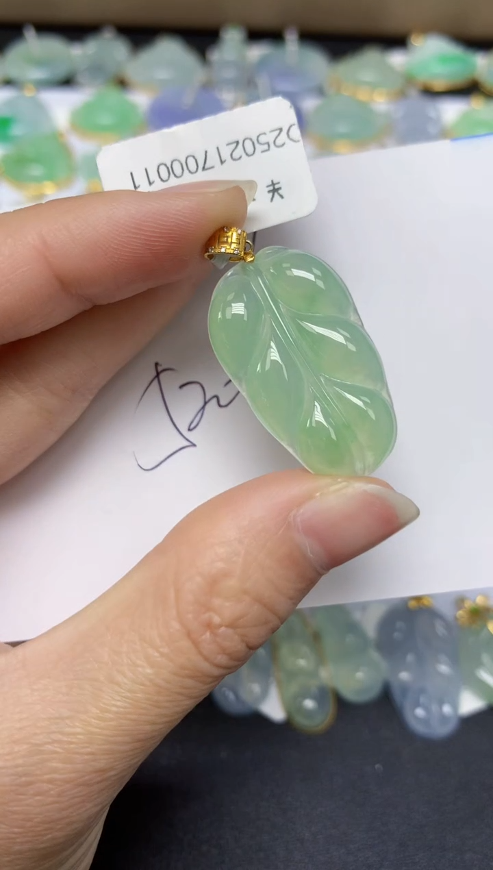 【闪购商品】翡翠18K金镶嵌颈饰天然翡翠A货
