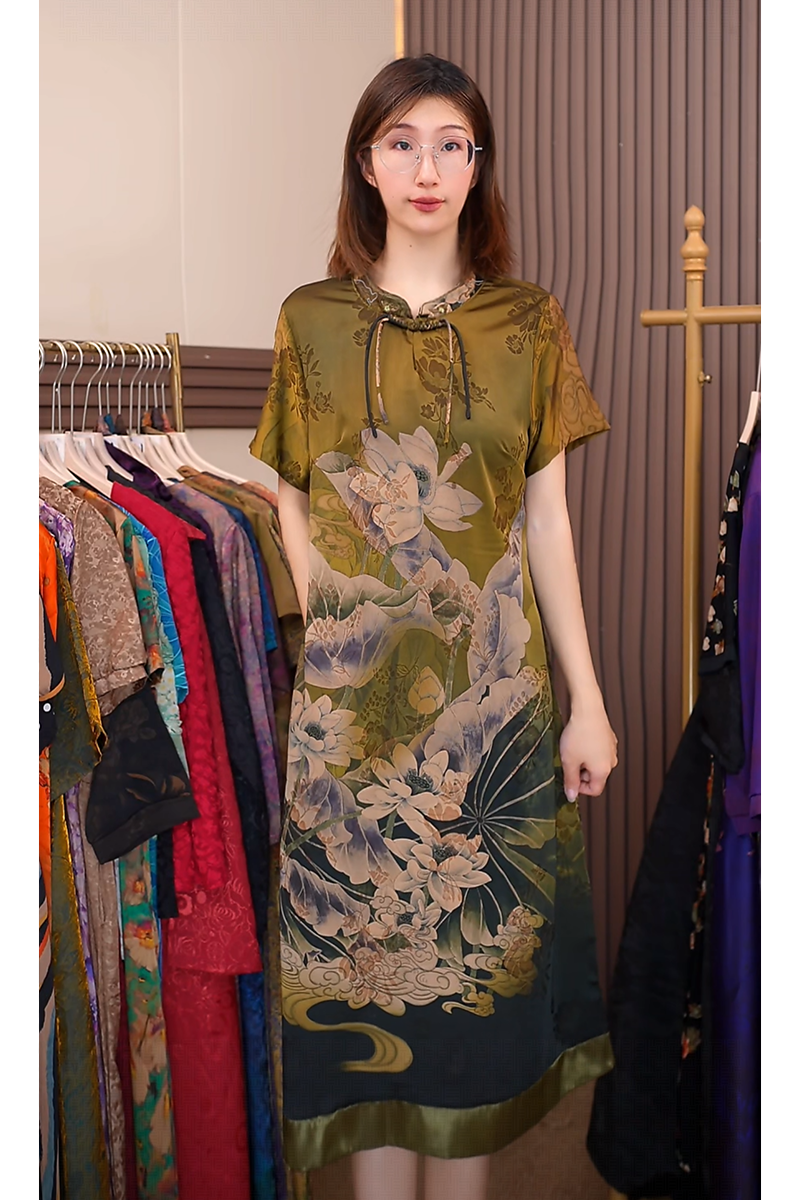 【荷花盛开】新款显白遮肉连衣裙L